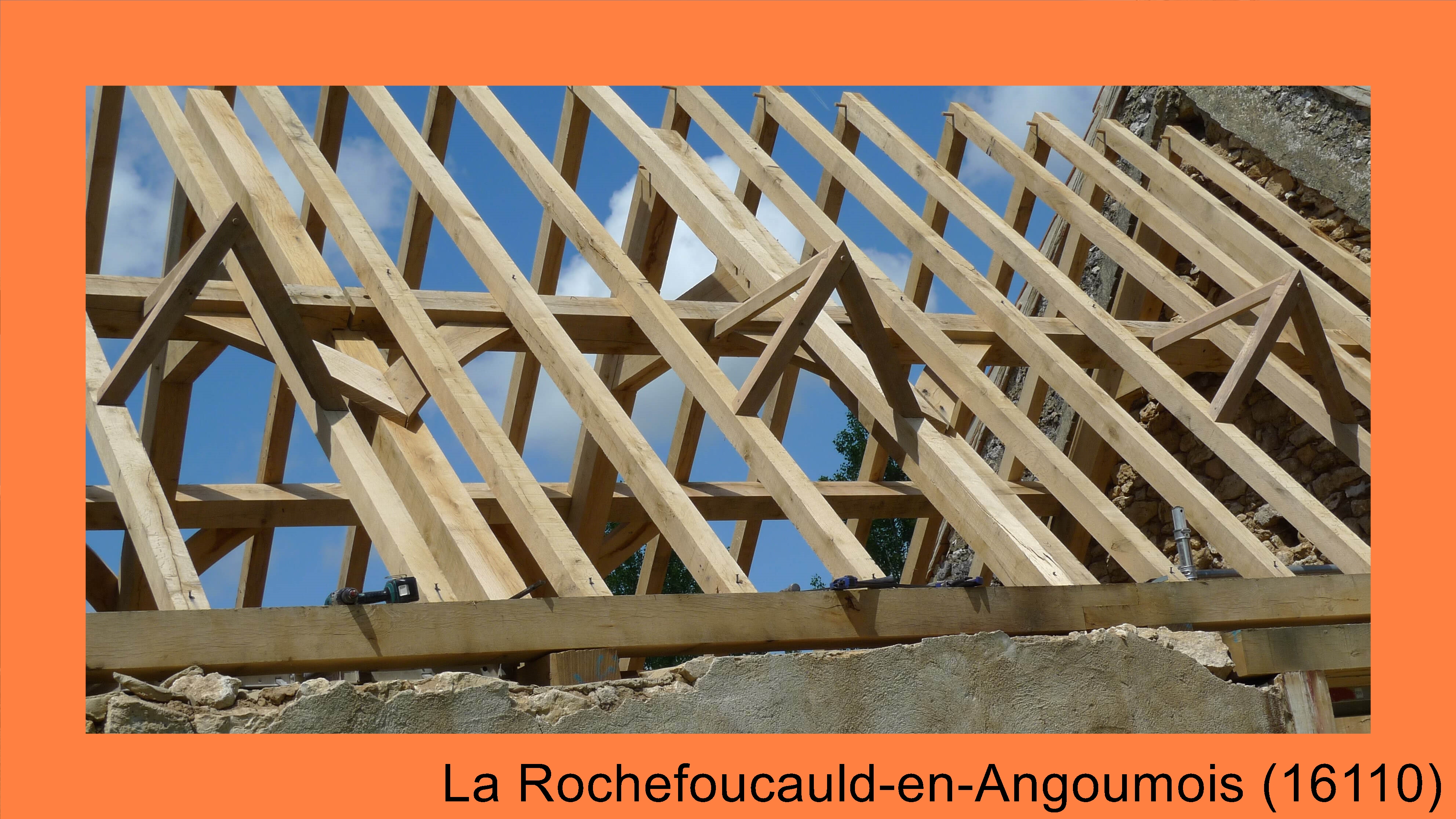 artisan charpente toitureLa Rochefoucauld-en-Angoumois-16110